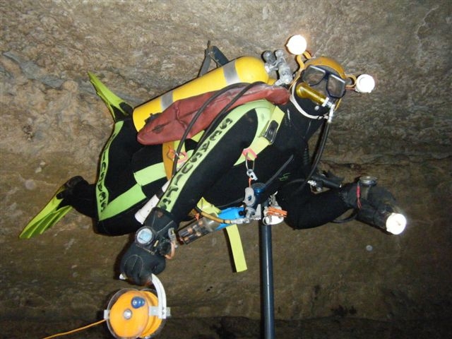 Taucher in der Engelbecht Cave<br>